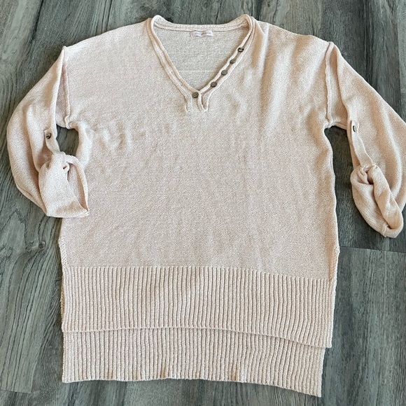 Ces Femme Women’s pale pink/apricot lightweight V neck sweater, size large - Picture 2 of 8
